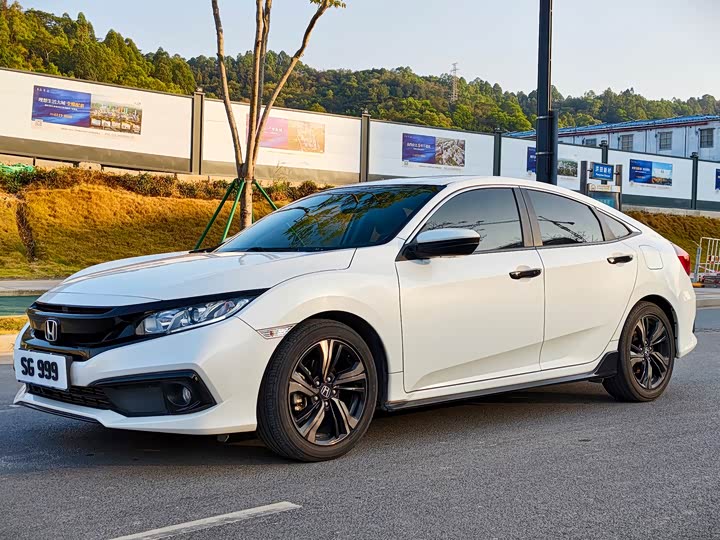 Фото 1 - Honda Civic