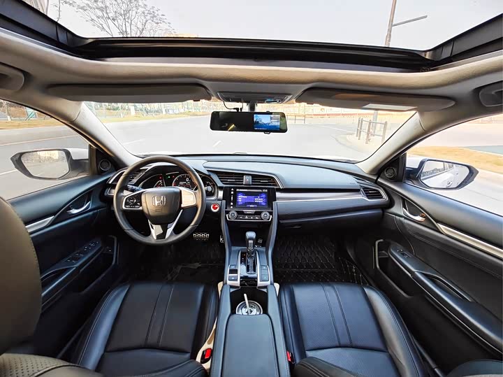 Фото 5 - Honda Civic