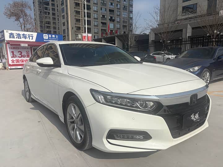 Фото 3 - Honda Accord