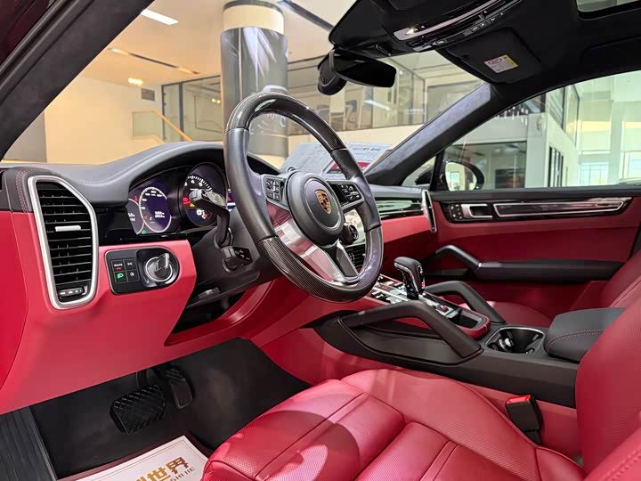 Фото 8 - Porsche Cayenne