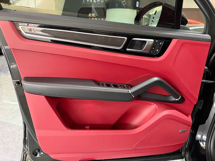 Фото 9 - Porsche Cayenne