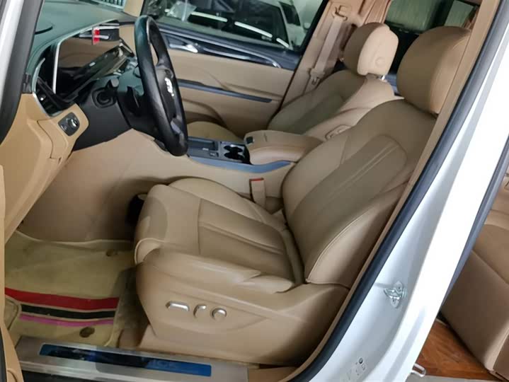 Фото 9 - Buick GL8 ES