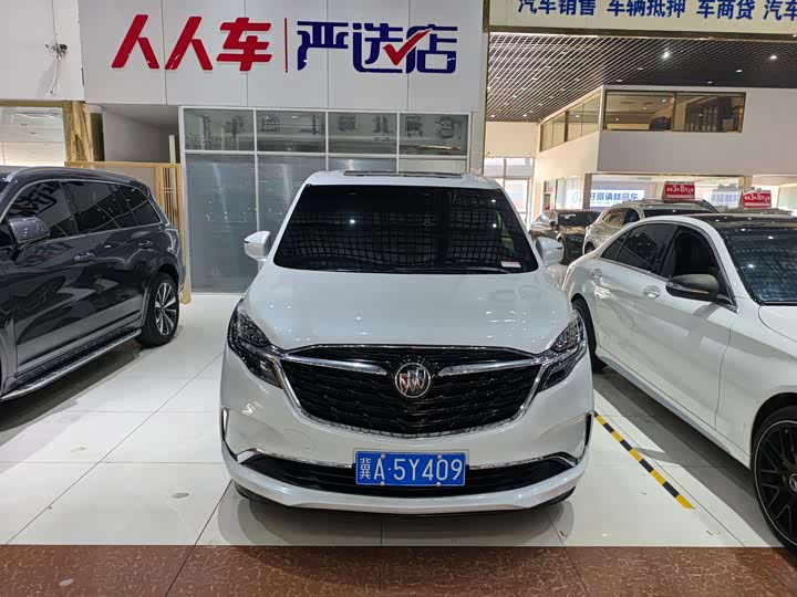 Фото 2 - Buick GL8 ES