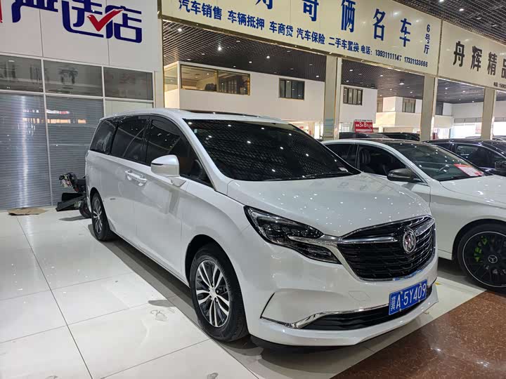 Фото 3 - Buick GL8 ES