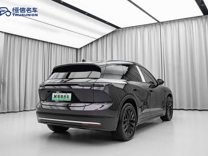 Фото 4 - Nio ES6