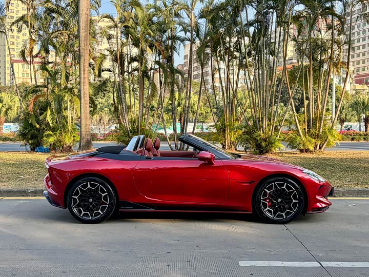 Фото 8 - MG Motor Cyberster