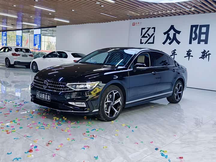 Фото 1 - Volkswagen Magotan