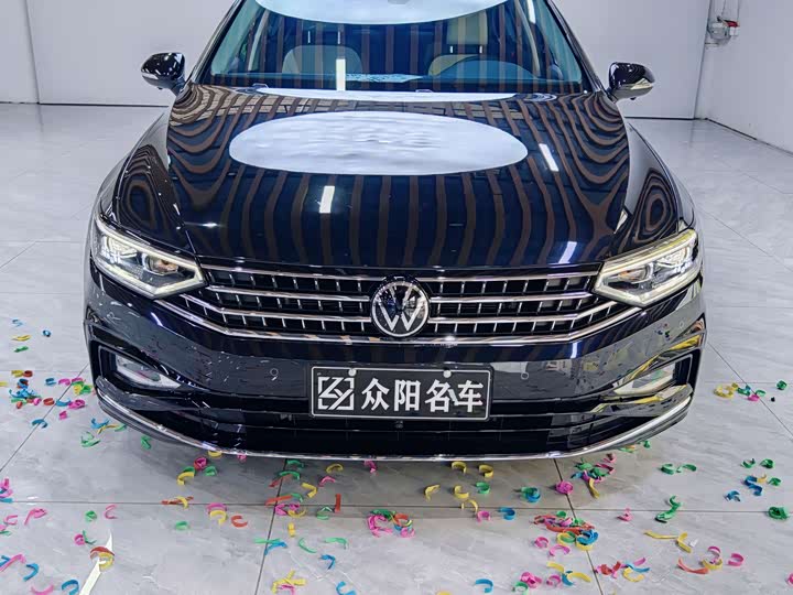 Фото 5 - Volkswagen Magotan