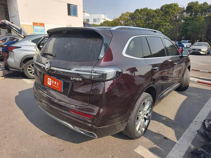Фото 2 - Buick Envision Plus