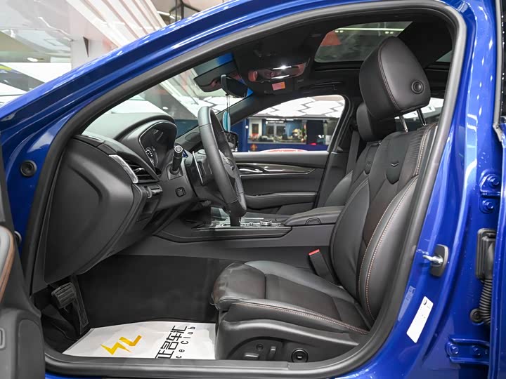 Фото 7 - Cadillac CT5