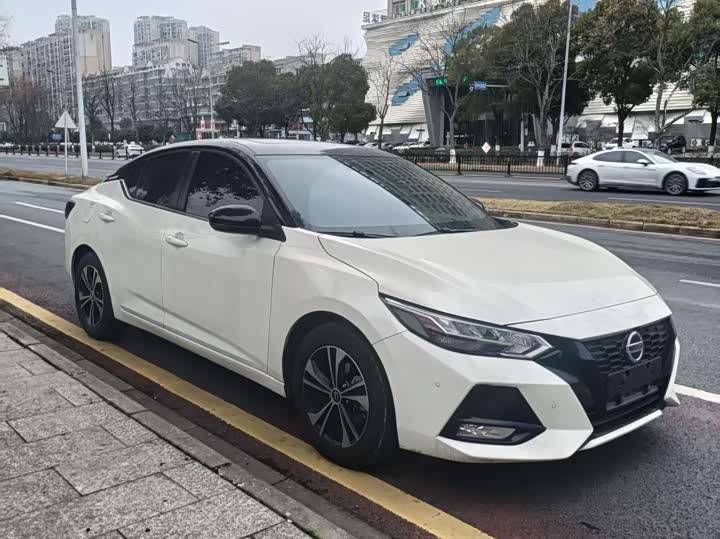 Фото 3 - Nissan Sylphy