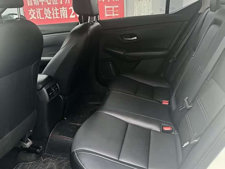 Фото 6 - Nissan Sylphy