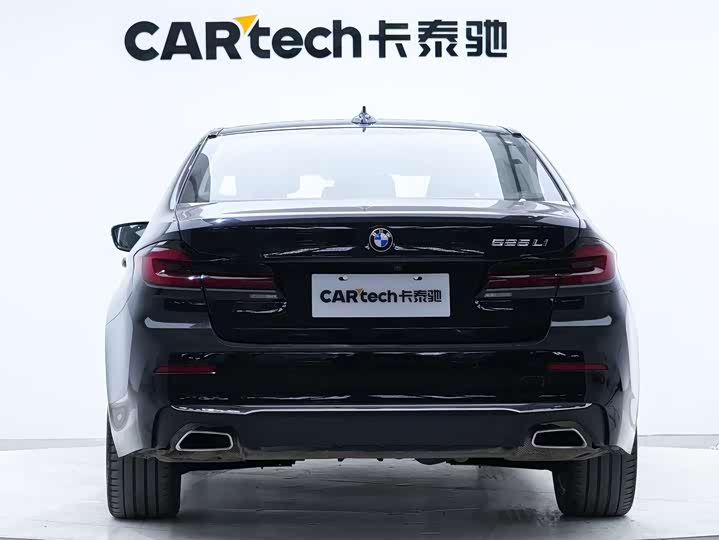 Фото 3 - BMW 5 Series