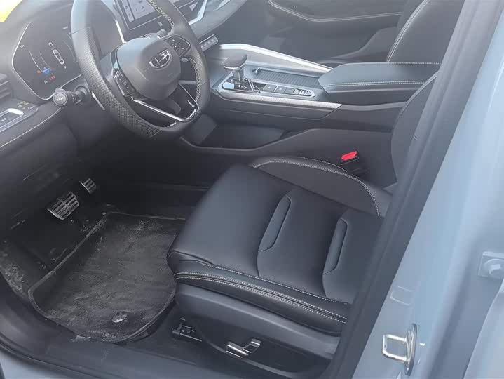 Photo 9 - Geely Preface