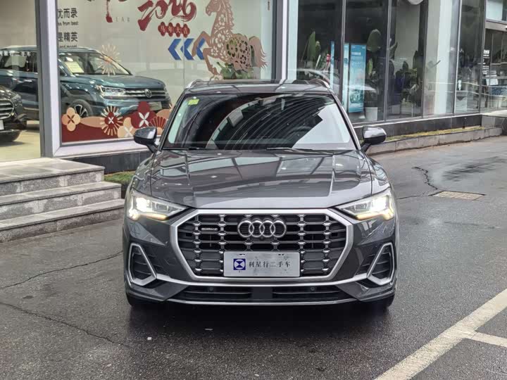 Фото 2 - Audi Q3