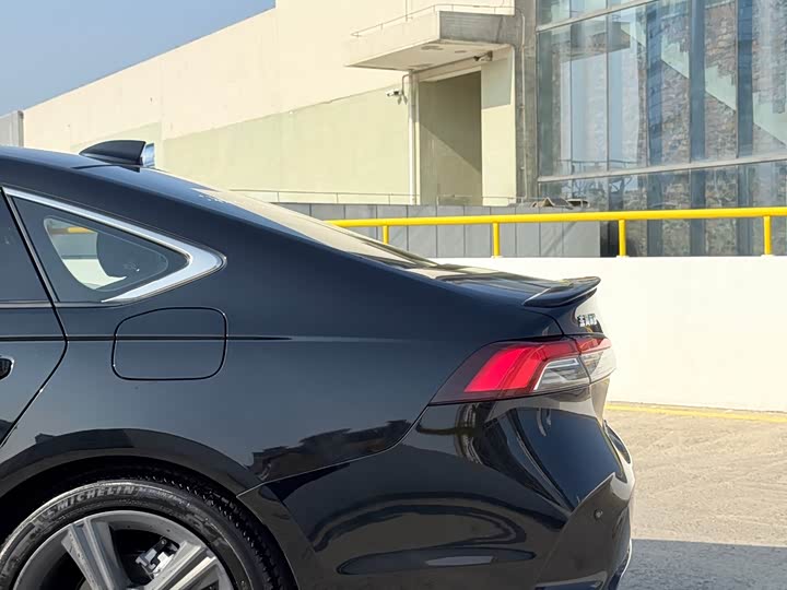 Фото 3 - Honda Inspire