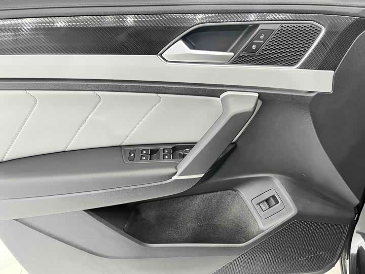 Фото 8 - Volkswagen Tayron