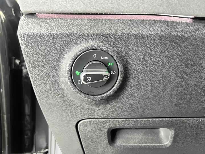 Фото 9 - Volkswagen Tayron