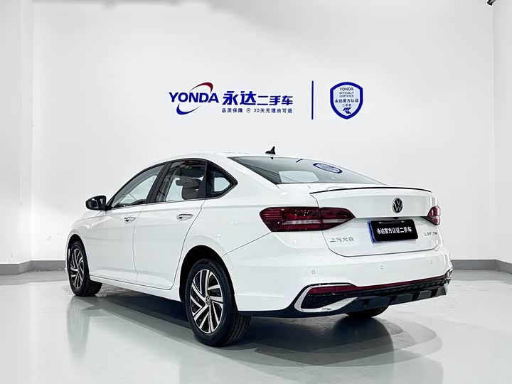 Фото 3 - Volkswagen Lavida