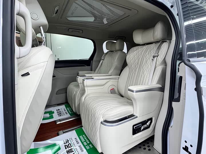 Фото 7 - Buick GL8 ES