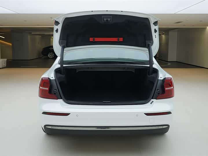 Фото 6 - Volvo S60