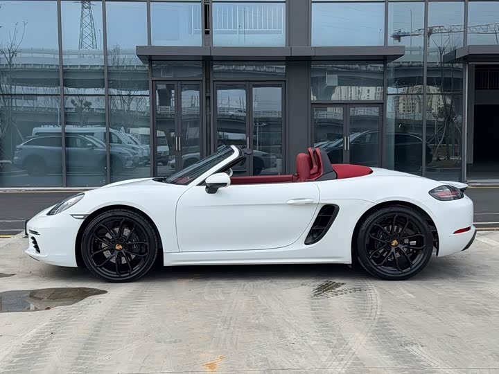 Фото 4 - Porsche 718