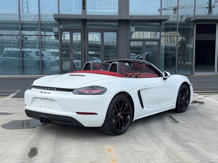 Фото 8 - Porsche 718