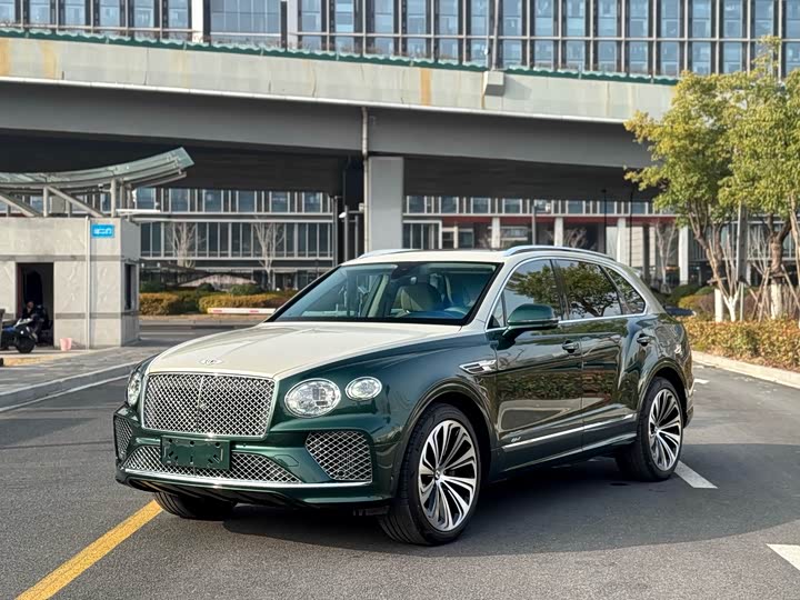 Фото 2 - Bentley Bentayga Hybrid