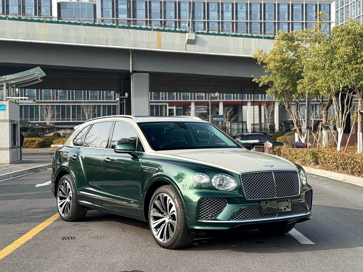Фото 3 - Bentley Bentayga Hybrid