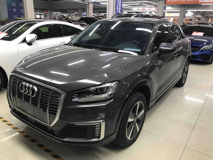 Фото 1 - Audi Q2L e-tron