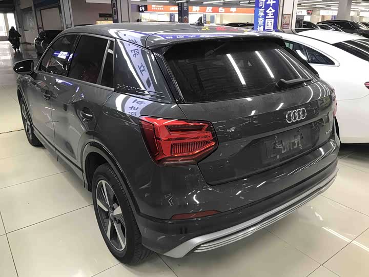 Фото 8 - Audi Q2L e-tron