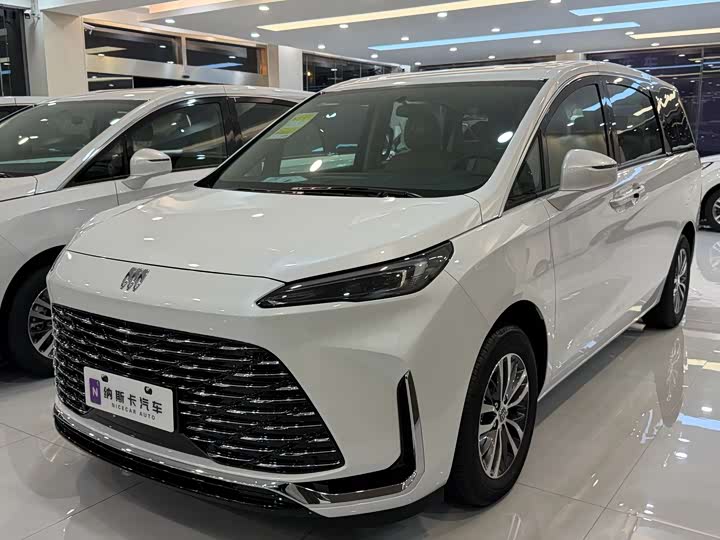 Фото 1 - Buick GL8 ES