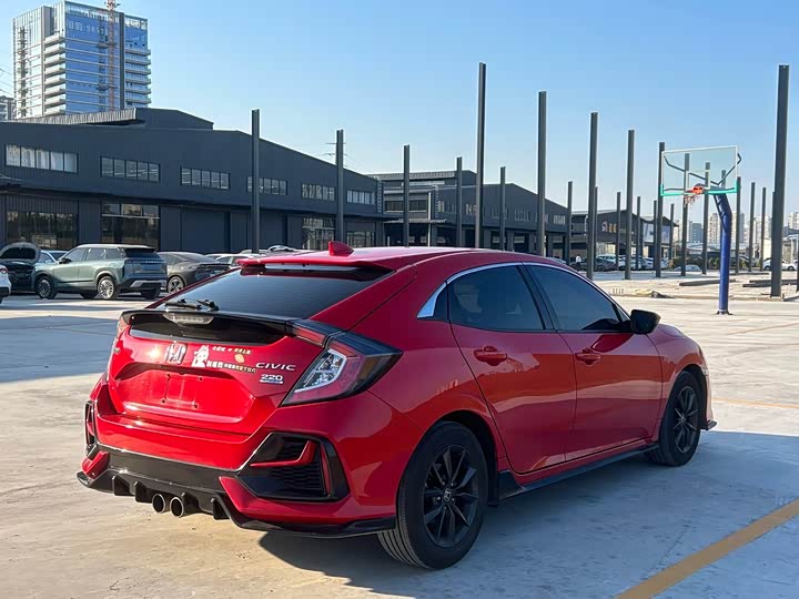 Фото 9 - Honda Civic