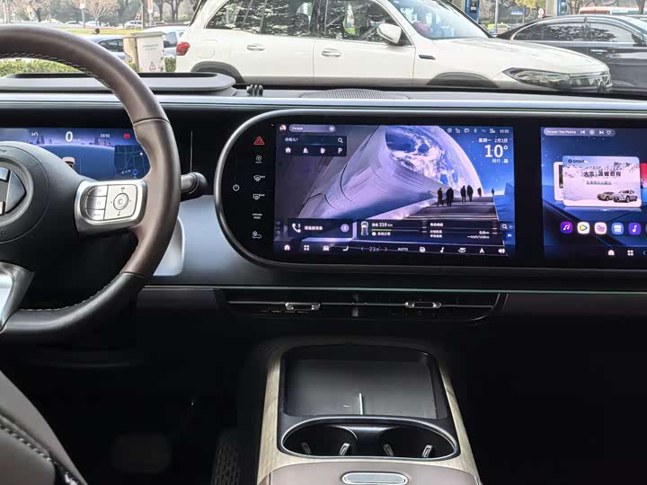 Фото 9 - Smart #5