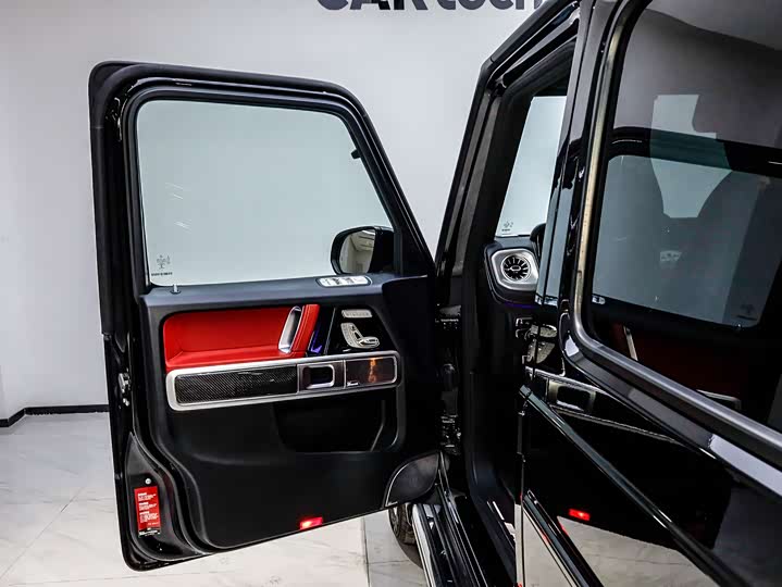 Фото 9 - Mercedes-Benz G-Class AMG