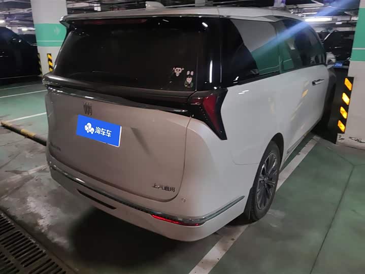 Фото 3 - Buick GL8 ES