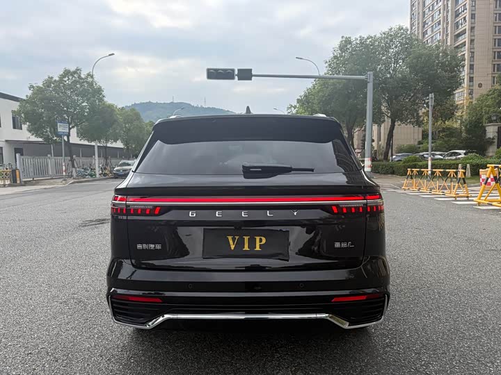 Фото 5 - Geely Monjaro