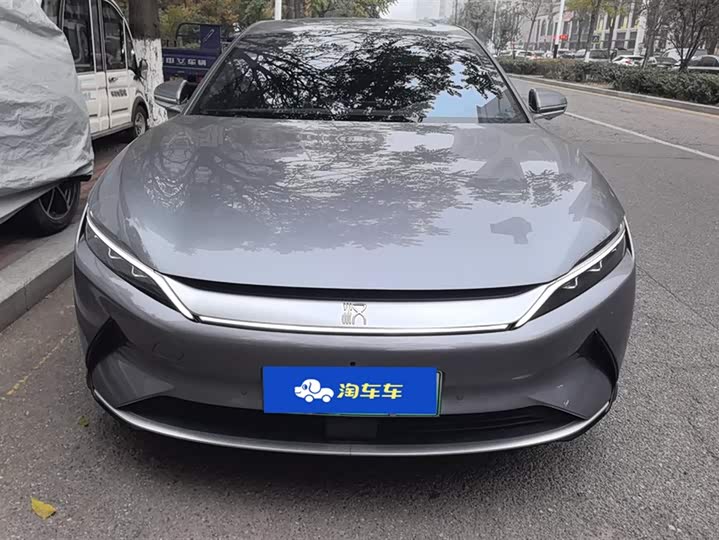 Фото 2 - BYD Han