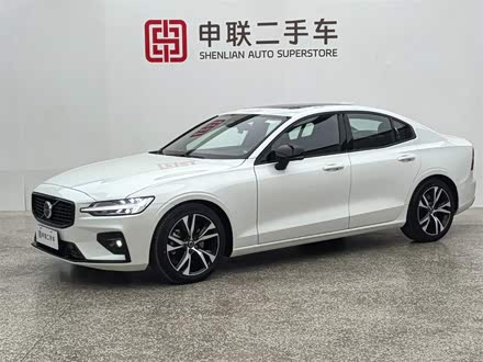 Фото 1 - Volvo S60