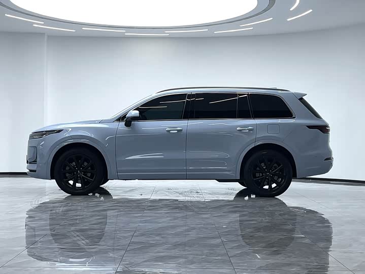 Фото 5 - LiXiang One