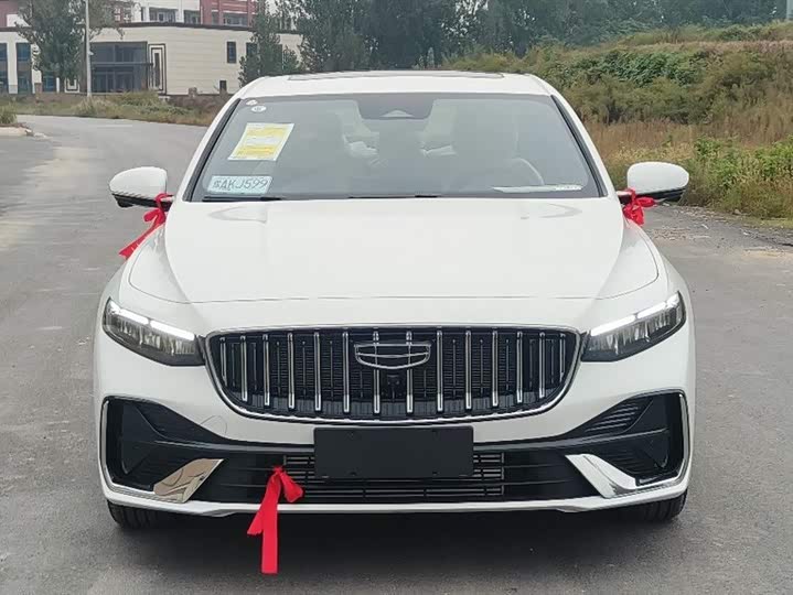 Фото 1 - Geely Preface