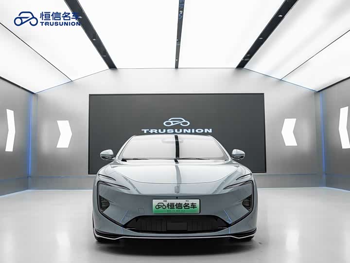 Фото 2 - Avatr 12