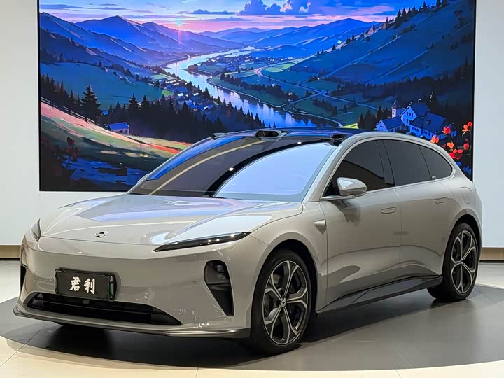 Фото 1 - Nio ET5T