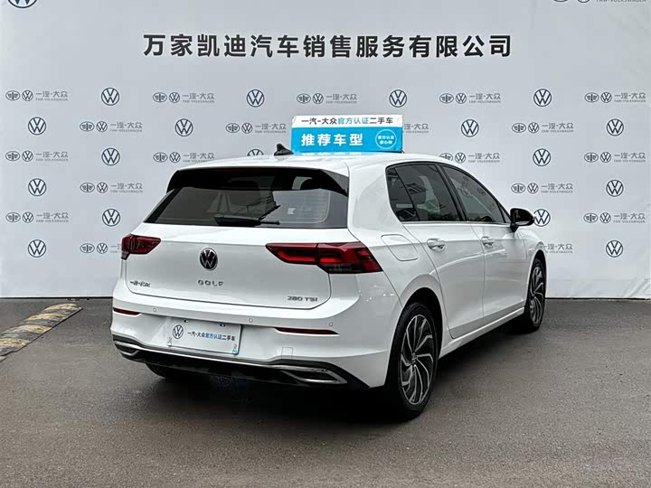 Фото 5 - Volkswagen Golf