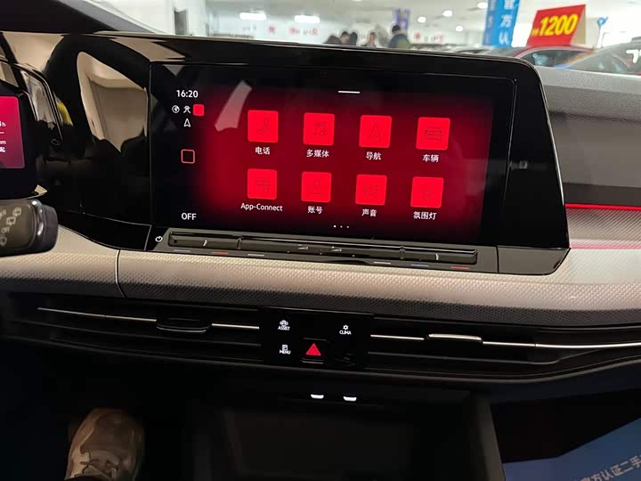 Фото 9 - Volkswagen Golf