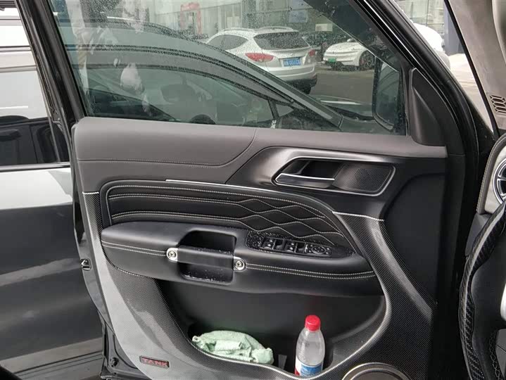 Фото 7 - Tank 300