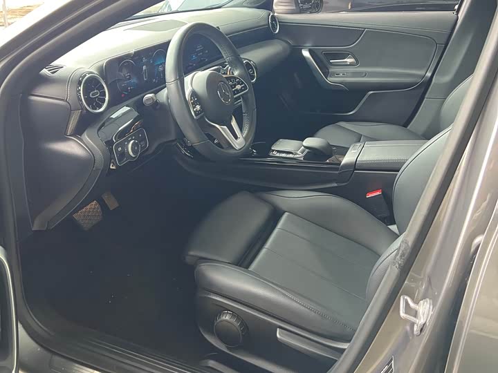 Фото 4 - Mercedes-Benz A-Class