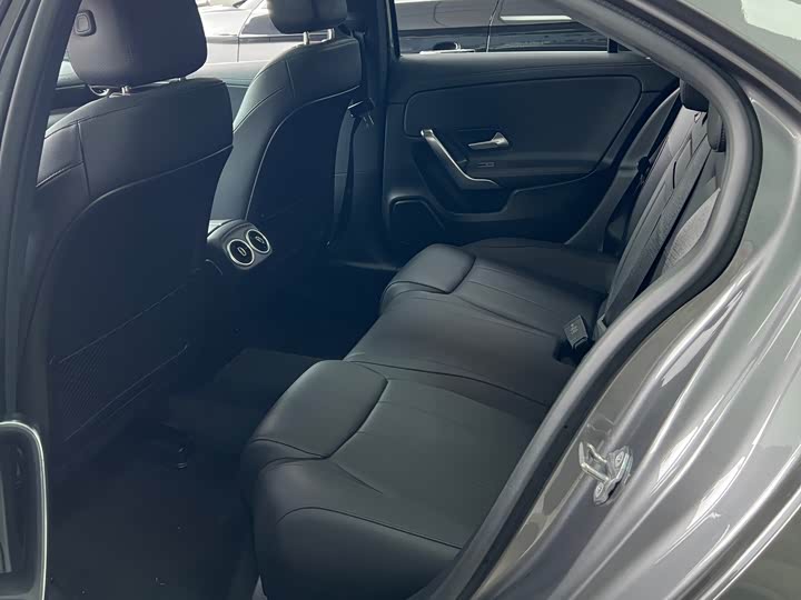 Фото 6 - Mercedes-Benz A-Class