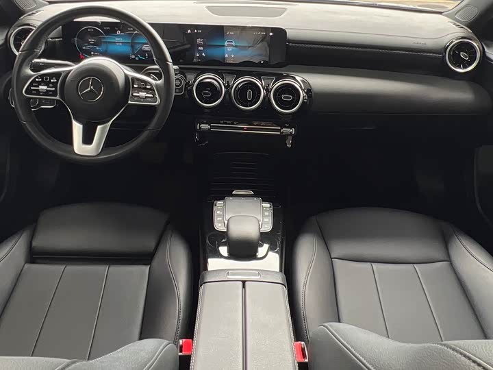 Фото 7 - Mercedes-Benz A-Class