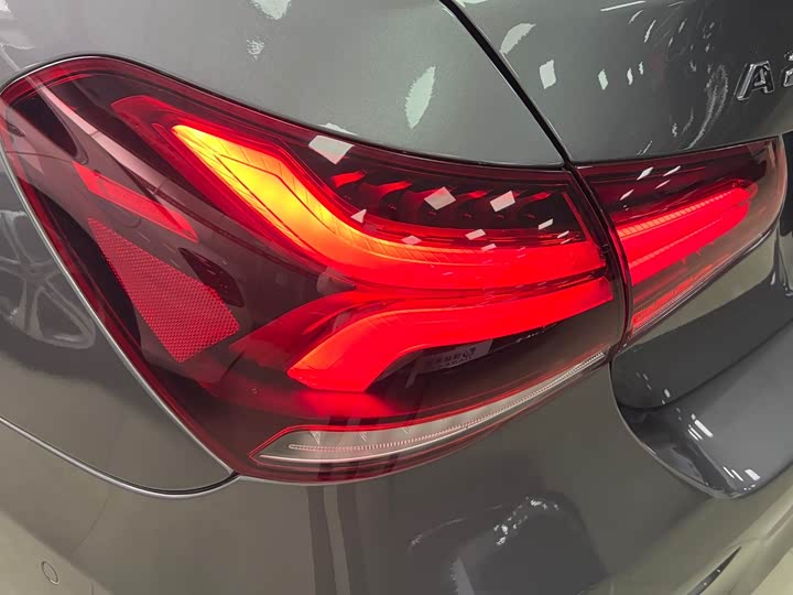 Фото 8 - Mercedes-Benz A-Class